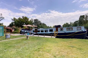 52 mooring montauban