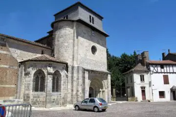 mas agenais church saint vincent 1