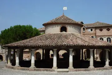 auvillar market